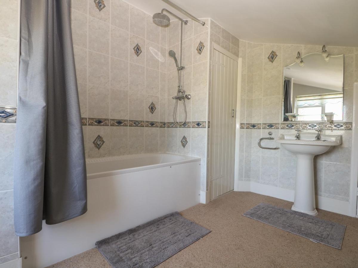 1 Paythorne Farm Cottages Henfield エクステリア 写真